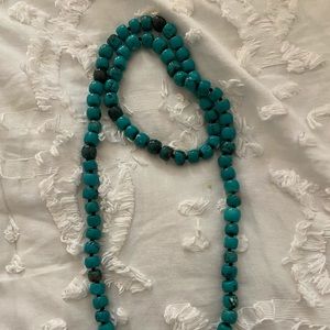 Turquoise bead necklace